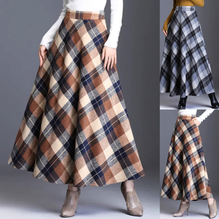 Eline's Plaid Winter Skirt