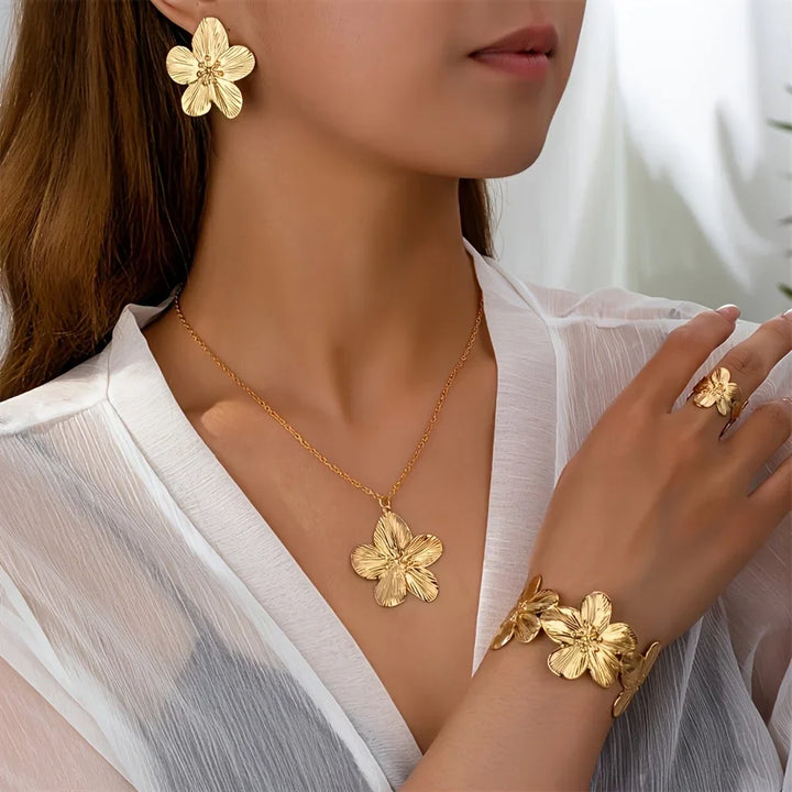 Nara Luxe Jewelry Set