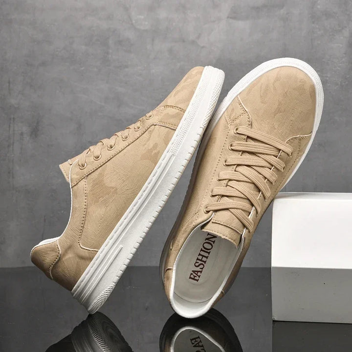 Carvello Low-top Leather Sneakers